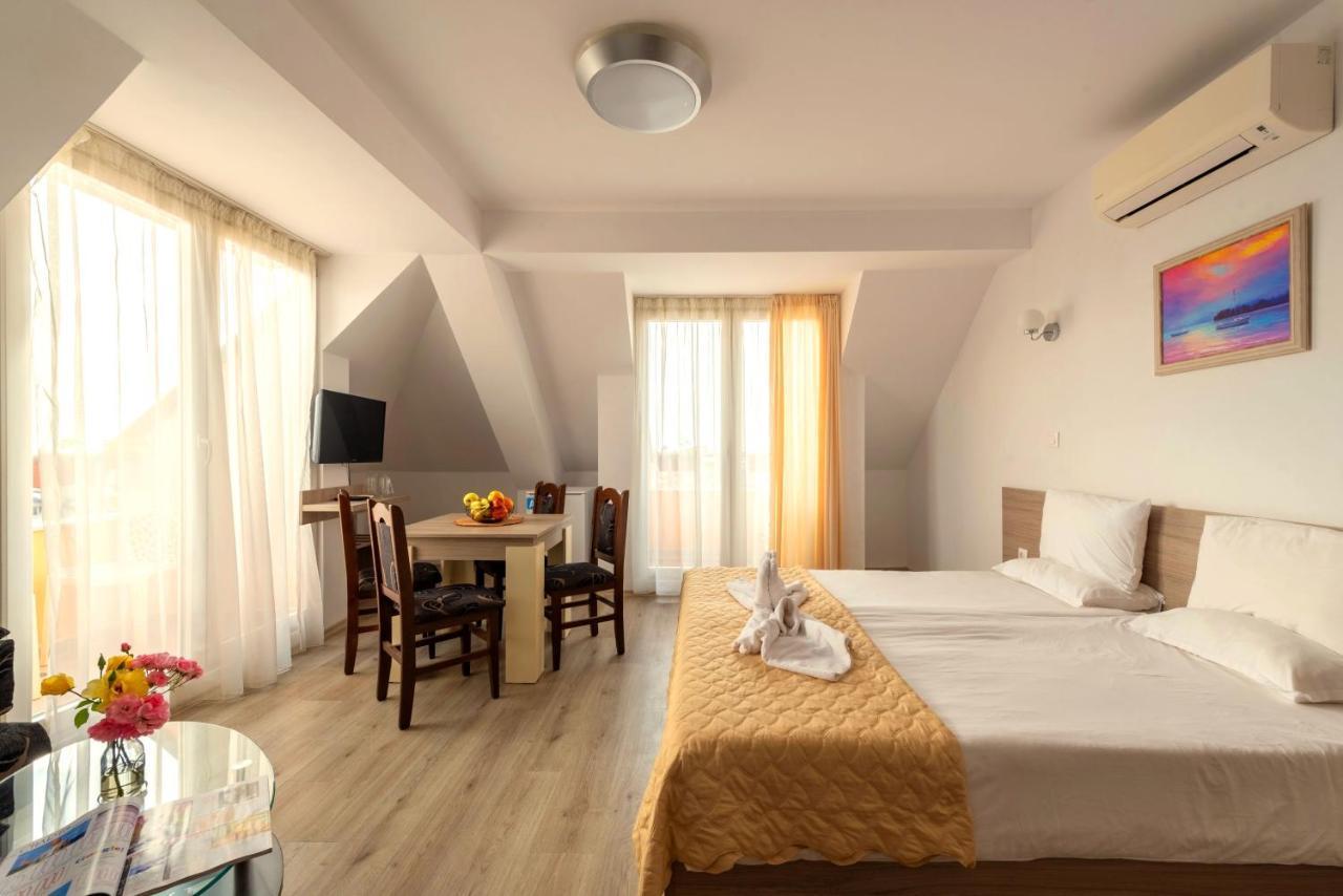 צ'רנומורץ Boutique Wellness Hotel Ambrosia מראה חיצוני תמונה
