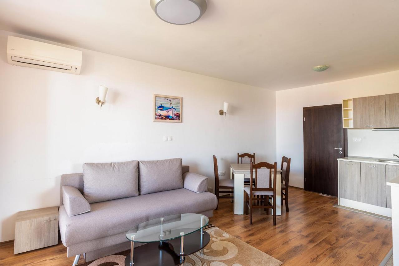 צ'רנומורץ Boutique Wellness Hotel Ambrosia מראה חיצוני תמונה