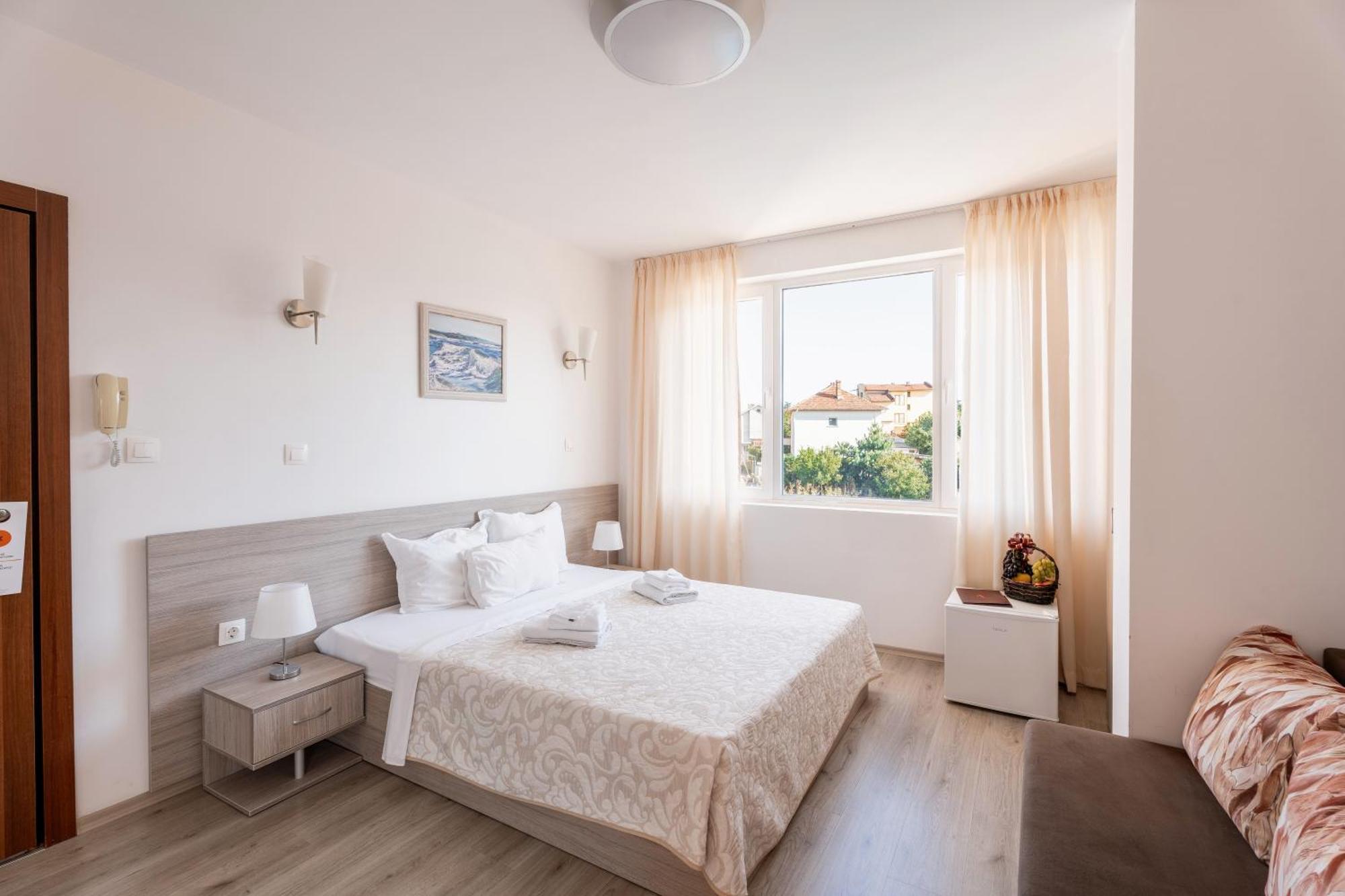 צ'רנומורץ Boutique Wellness Hotel Ambrosia מראה חיצוני תמונה